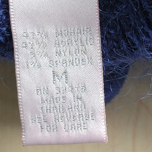 Women's Fuzzy Mohair Blend Pom-pom Turtleneck Sweater. Size M - Picture 6 of 6